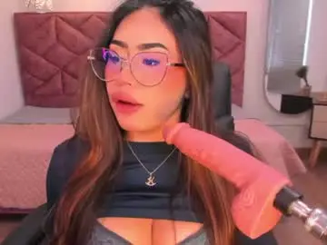 Chaturbate Live Porn of eveline_figeroa