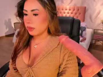 Chaturbate Watch Live Sex Cams of eveline_figeroa