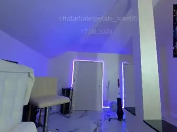 Chaturbate Nude Webcam of petals_rose99