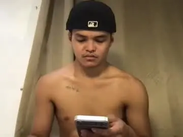 Chaturbate Live Porn of asianhugescott