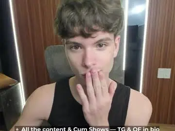 Chaturbate Live Sex of calvin_loves_you