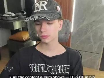 Chaturbate Adult Webcams of calvin_loves_you