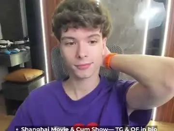 Chaturbate Live Porn of calvin_loves_you