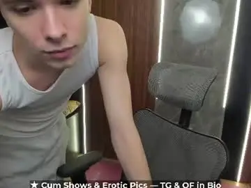Chaturbate Adult Webcam of calvin_loves_you