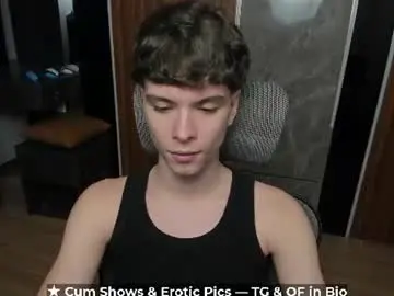 Chaturbate Nude Webcam of calvin_loves_you