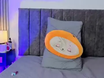 Chaturbate Sex Chat of ema_stone65