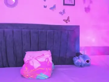 Chaturbate Best live sex cam show of emmie_bunny