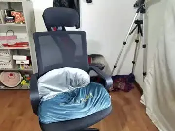 Chaturbate Live Sex Cam of vellarossa