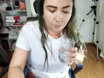 Chaturbate Live Sex Cam of vellarossa