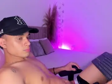 Chaturbate Best live sex cam show of axel_cody_