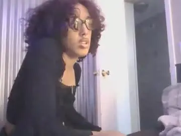 Chaturbate Adult Webcams of petitebitchfucks