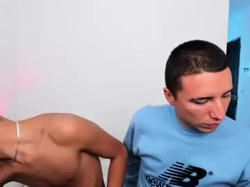 Chaturbate Live Sex Cam of sweet_boys_xx