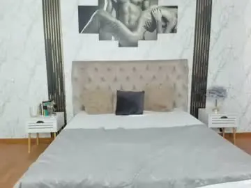Chaturbate Live Sex Cam of _ambermuse_