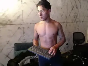 Chaturbate Free Live Porn of andyjoy_