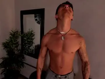 Chaturbate Nude Webcam of andyjoy_