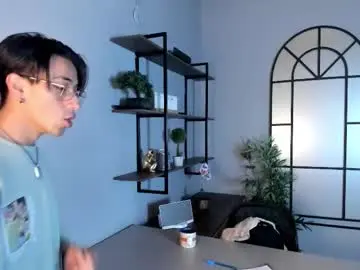 Chaturbate Watch Live Sex Cams of andyjoy_