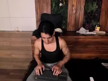 Chaturbate Best live sex cam show of andyjoy_