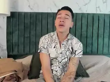 Chaturbate Nude Webcam of andyjoy_