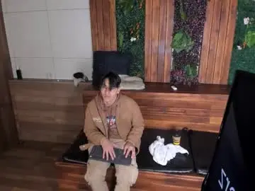 Chaturbate Free Porn Cam of andyjoy_