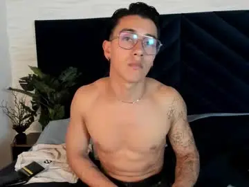 Chaturbate Free Live Porn of andyjoy_