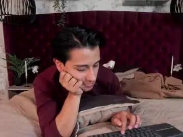 Chaturbate Live Sex of andyjoy_