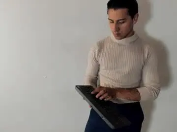 Chaturbate Free Live Porn of andyjoy_