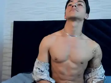 Chaturbate Free Live Porn of andyjoy_