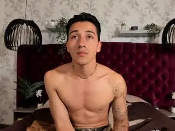 Chaturbate Free Porn Cam of andyjoy_