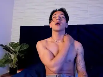 Chaturbate Nude Webcam of andyjoy_