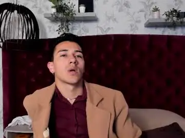 Chaturbate Live Sex of andyjoy_