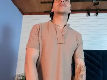 Chaturbate Watch Live Sex Cams of andyjoy_