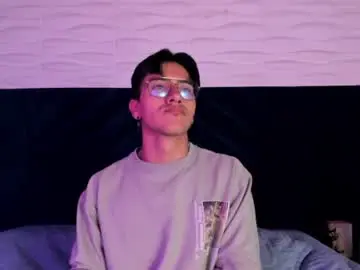 Chaturbate Free Live Porn of andyjoy_