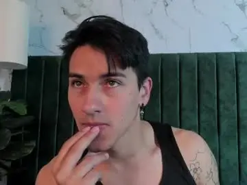 Chaturbate Free Porn Cam of andyjoy_