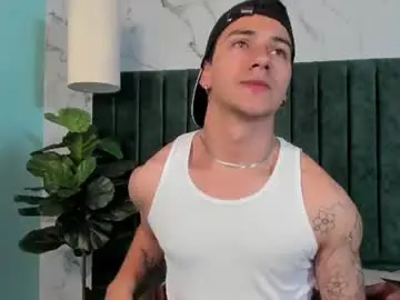 Chaturbate Adult Webcam of andyjoy_