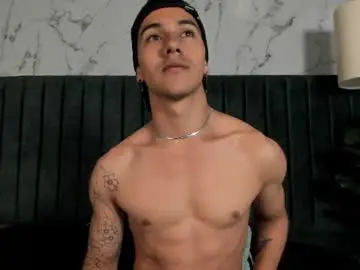 Chaturbate Adult Video Chat of andyjoy_