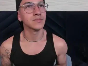 Chaturbate Sex Cam of andyjoy_