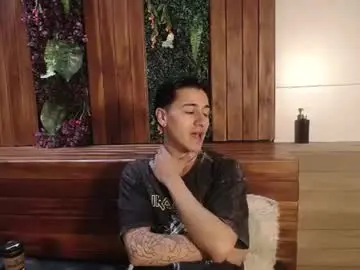 Chaturbate Free Live Porn of andyjoy_