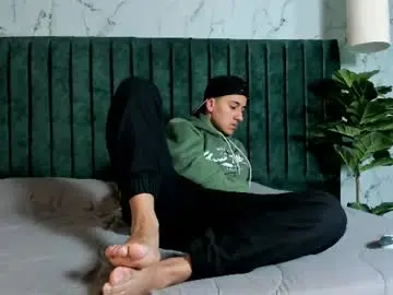 Chaturbate Adult Webcam of andyjoy_
