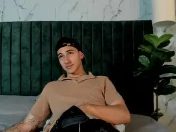 Chaturbate Watch Live Sex Cams of andyjoy_