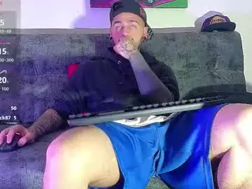 Chaturbate Sex Chat of julian_tattoo
