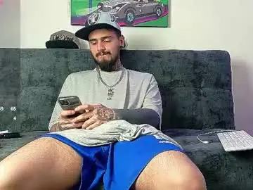 Chaturbate Private Sex Chat of julian_tattoo