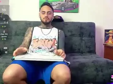 Chaturbate Sex Cam of julian_tattoo