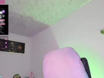 Chaturbate Live Sex Cam of leah_hots