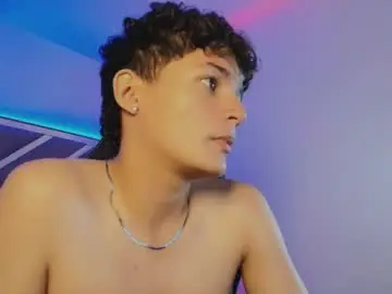Chaturbate Live Sex Cam of luca_voss1