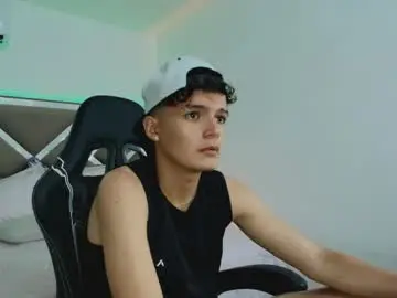 Chaturbate Nude Webcam of luca_voss1