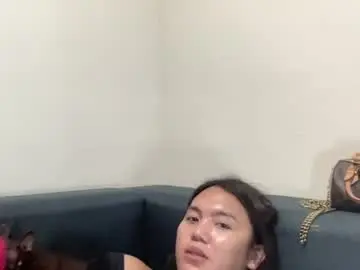 Chaturbate Sex Cam of lucy_selfsucker
