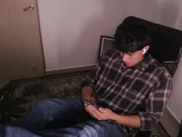 Chaturbate Live Sex Cam of magic_tony