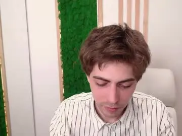 Chaturbate Live Sex of milkhunter_