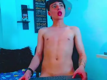 Chaturbate Nude Webcam of milo_hot_