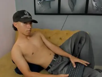 Chaturbate Watch Live Sex Cams of ricky_backus